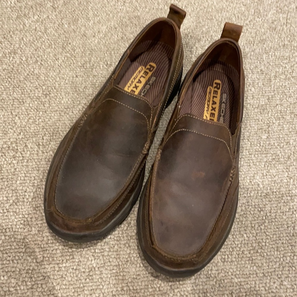 Nice Qualitu Sketchers Relaxed Fit Memory foam